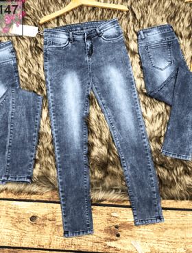 Lấy sỉ jeans dài nữ wash cá tính