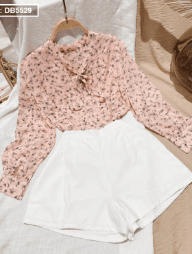Set áo hoa màu hồng cột nơ ngực kết hợp short trắng