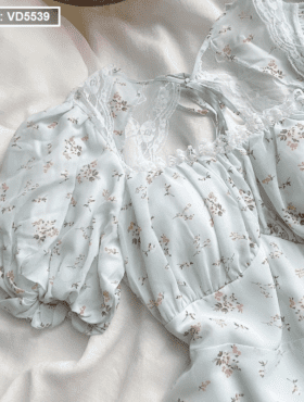 Đầm hoa nhíu ngực viền bèo cutout lưng