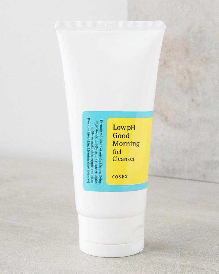 Sữa rửa mặt Cosrx Low PH Good Morning Gel Cleanser 150ml