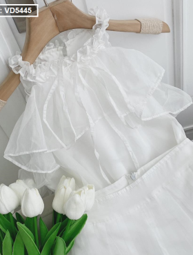 Set áo cổ yếm chân váy tầng màu trắng( giá mới) - VD5445