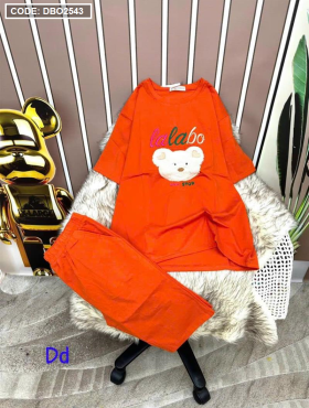 Đồ bộ quần lửng áo tay ngắn in hình đầu gấu trắng - DBO2543