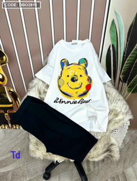Đồ bộ quần lửng đen áo tay ngắn in hình gấu vàng - DBO2810