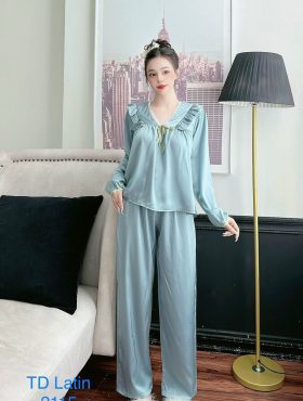 Đồ bộ quần dài pijama áo tay dài cổ v màu trơn - DBO3048