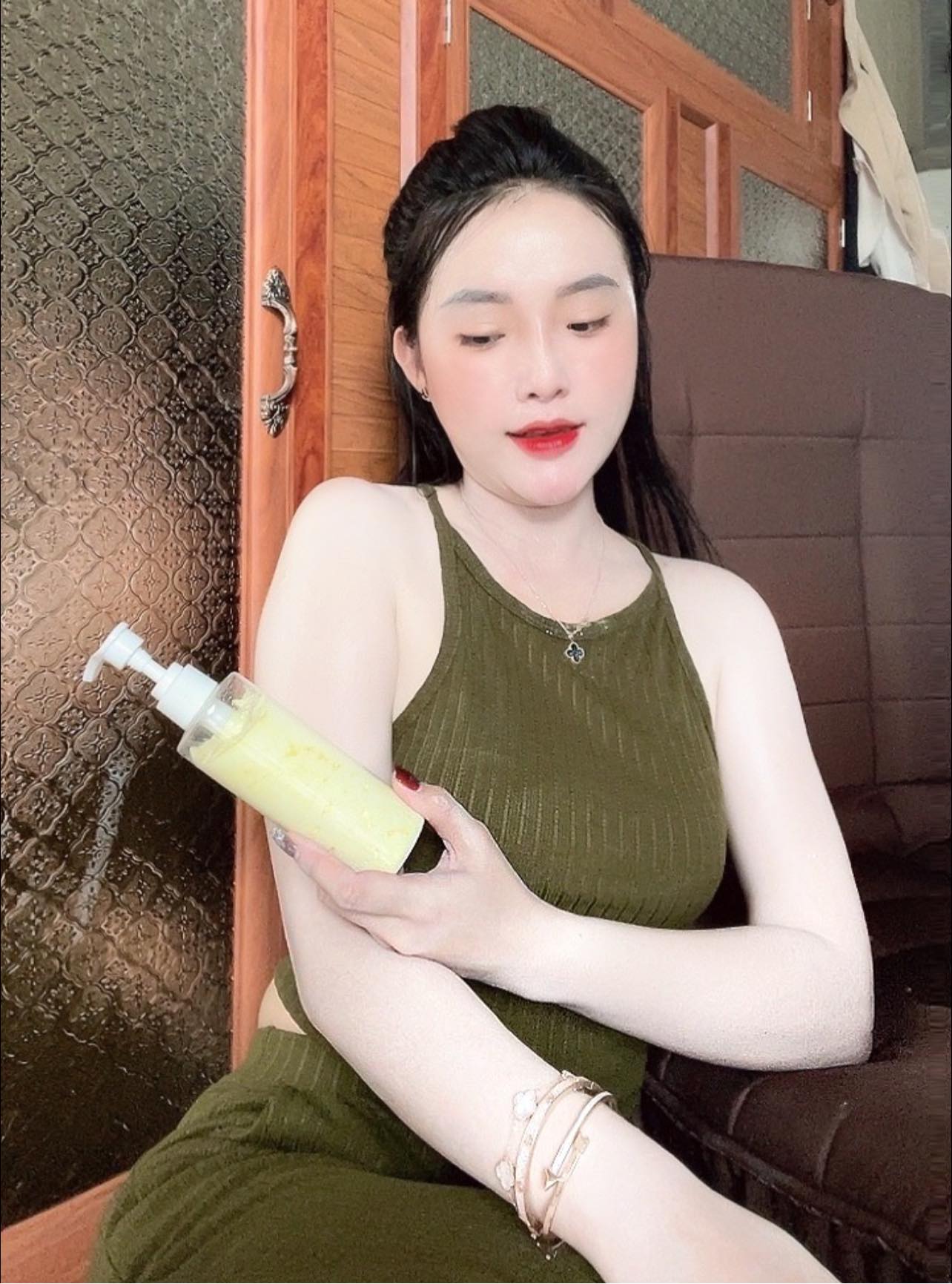 Kem Kích Trắng 100 Alpha Arbutin Thanh Nhi Nikos Beauty