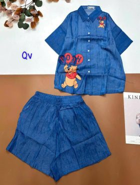 Đồ bộ quần đùi áo sơ mi tay ngắn in hình gấu Pooh - DBO4703