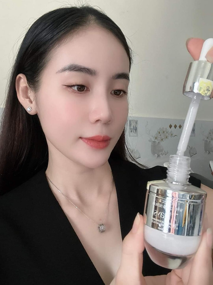 Huyết Thanh 7 Days Perfect Whitening Serum Queenie Skin