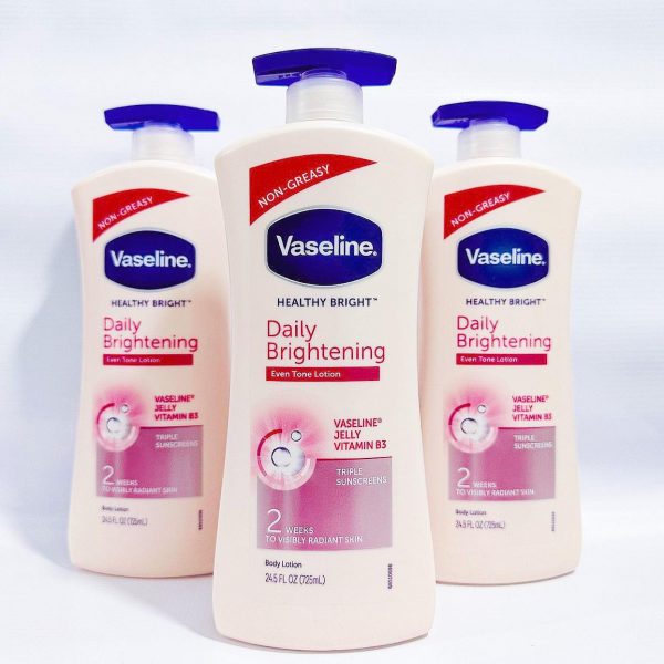 Sữa dưỡng thể trắng da Vaseline Healthy White Uv Lightening 725ml