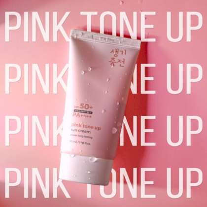 Kem chống nắng Pink Toneup Prettyskin có khả năng chống nắng, nâng tone trắng hồng rạng rỡ