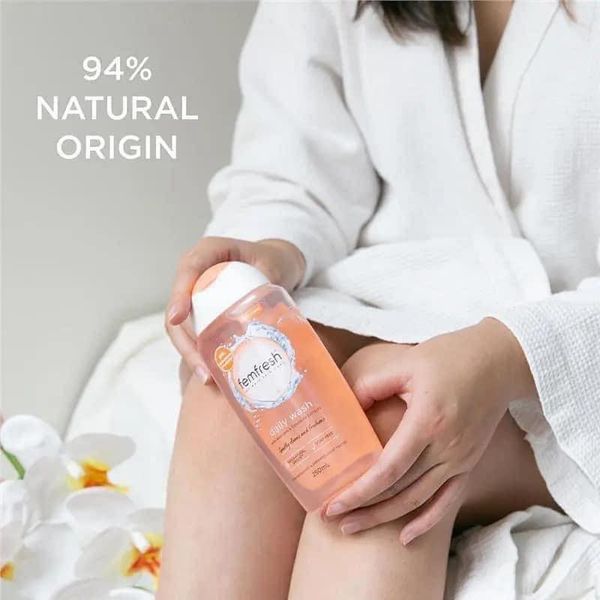 Dung Dịch Vệ Sinh Phụ Nữ hàng ngày Femfresh Intimate Skin Care Daily Wash 250ml của Úc