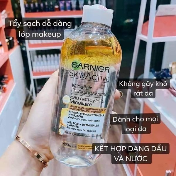 Nước Tẩy Trang Garnier Skin Active Oil Infused Micellar Cleansing Water Màu Vàng