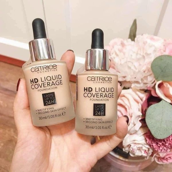 Kem Nền Kiềm Dầu Che Phủ Tự Nhiên Catrice HD Liquid Coverage Foundation