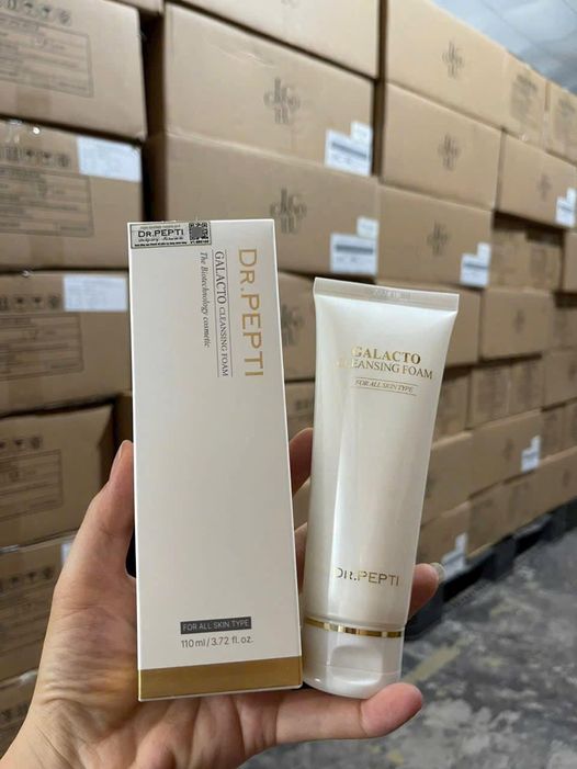 Sữa rửa mặt Dr Pepti Galacto Cleansing Foam sở hữu bảng thành phần với 5 loại lợi khuẩn được lên men tự nhiên