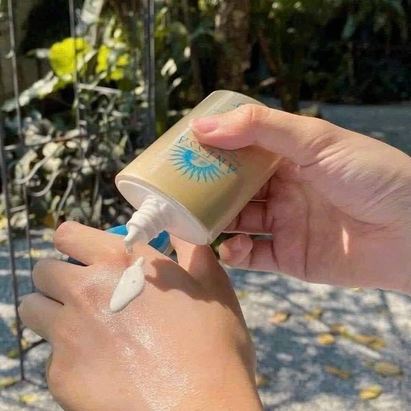 Hiệu quả của Anessa Perfect UV Sunscreen Skincare Milk SPF50+++