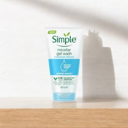 Sữa Rửa Mặt Simple Micellar Gel Wash Cho Da Dầu Mụn 150ml