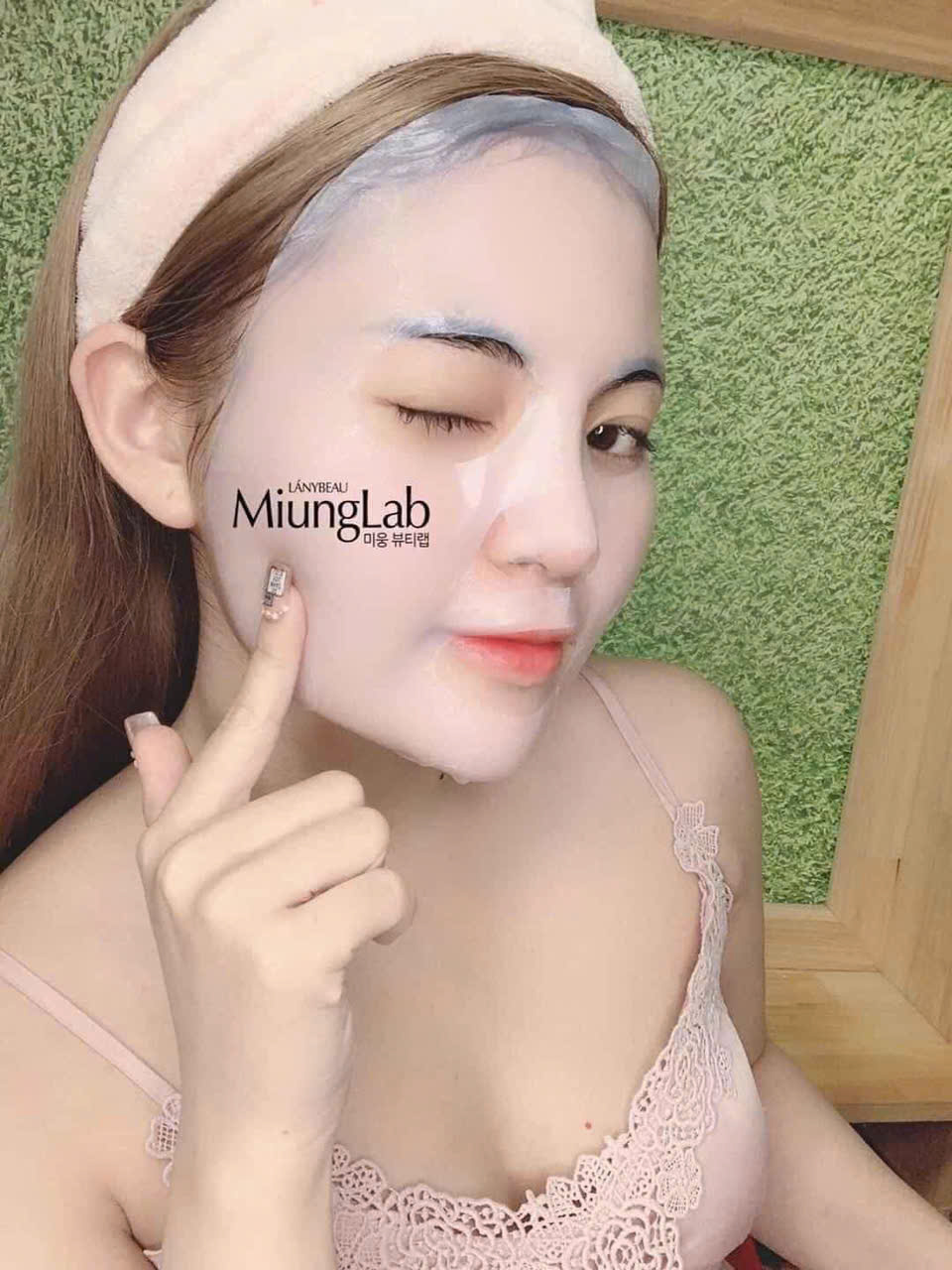 Mặt nạ Miung Lab đắp 1 miếng bằng 10 miếng lạ giấy