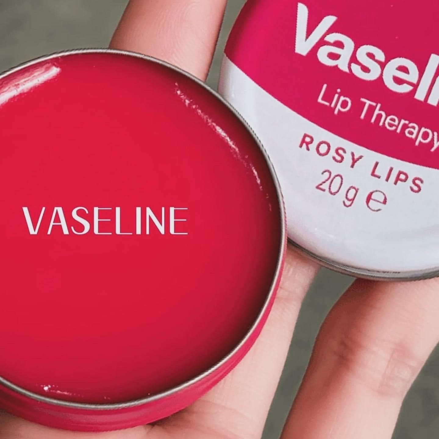 Son Dưỡng Vaseline Hộp Thiếc Màu Hồng Lip Therapy Rosy Lips 20g