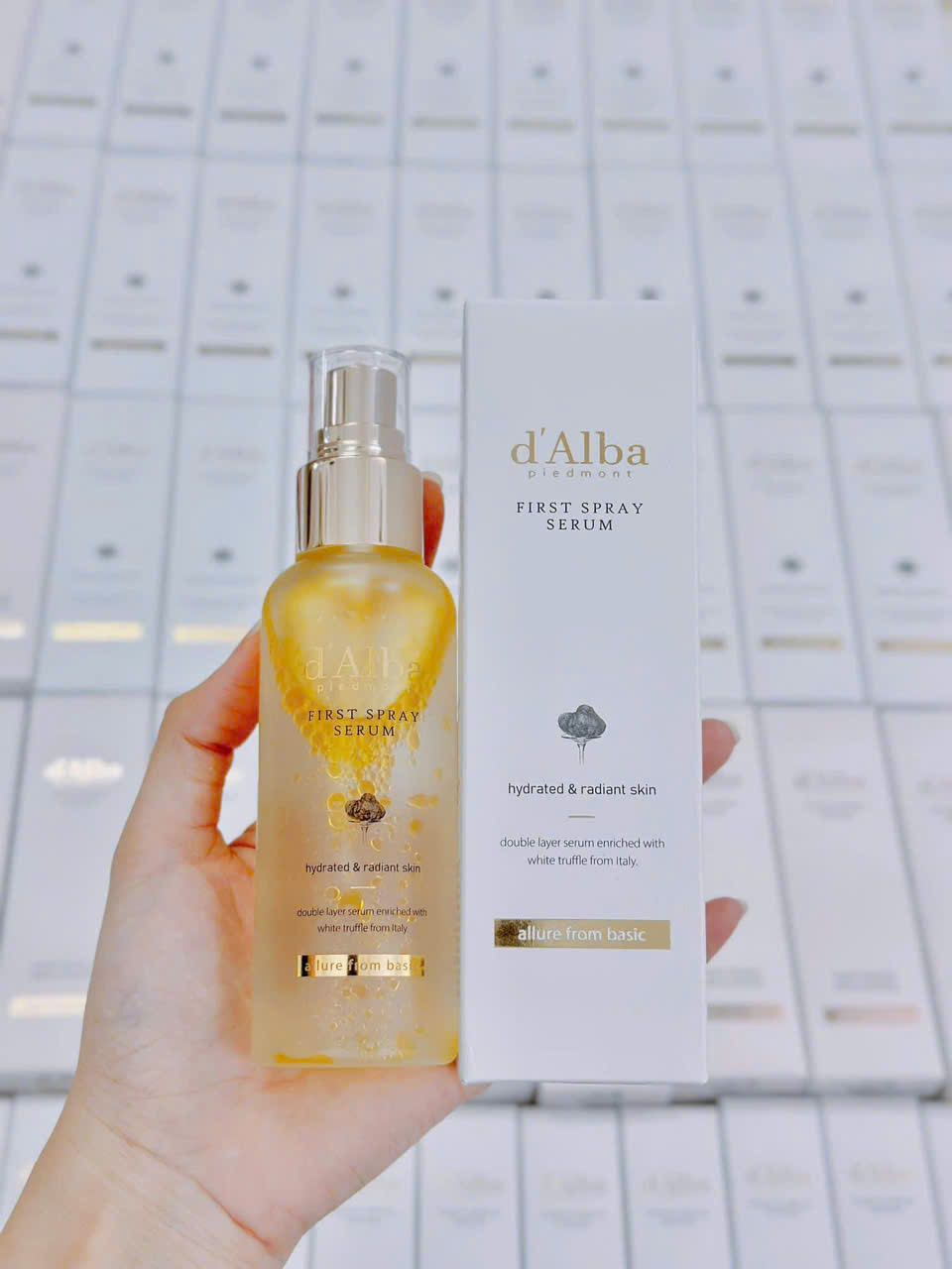 Serum dạng xịt cấp ẩm và nuôi dưỡng da d