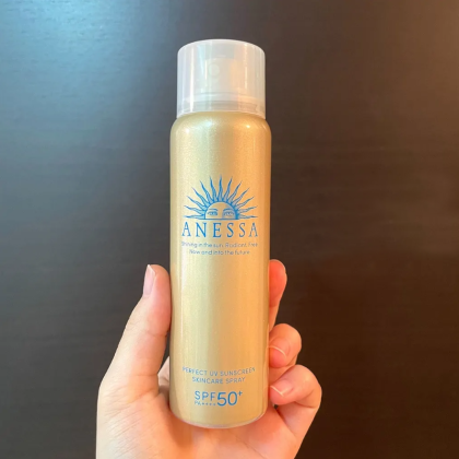 Xịt Chống Nắng Anessa Perfect UV Sunscreen Skincare Spray N SPF50+ PA++++ Dưỡng Da Đa Năng 60g