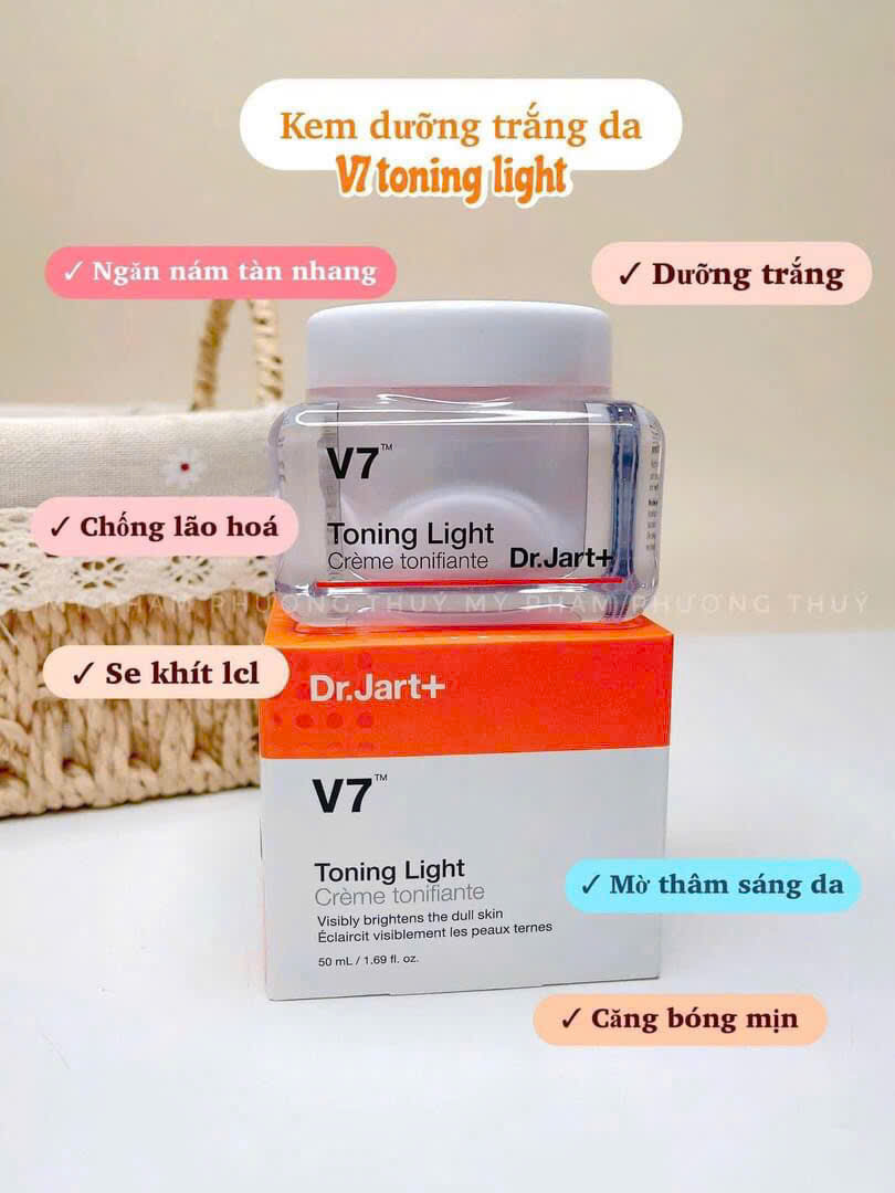 Kem dưỡng Dr.Jart+ V7 Toning Light