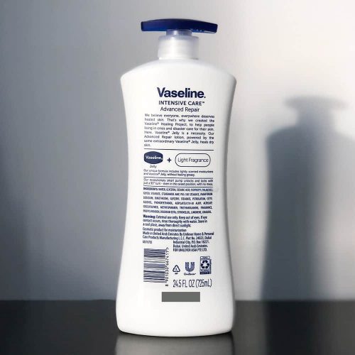 Sữa vaseline dưỡng thể trắng da Advanced Repair 725ml