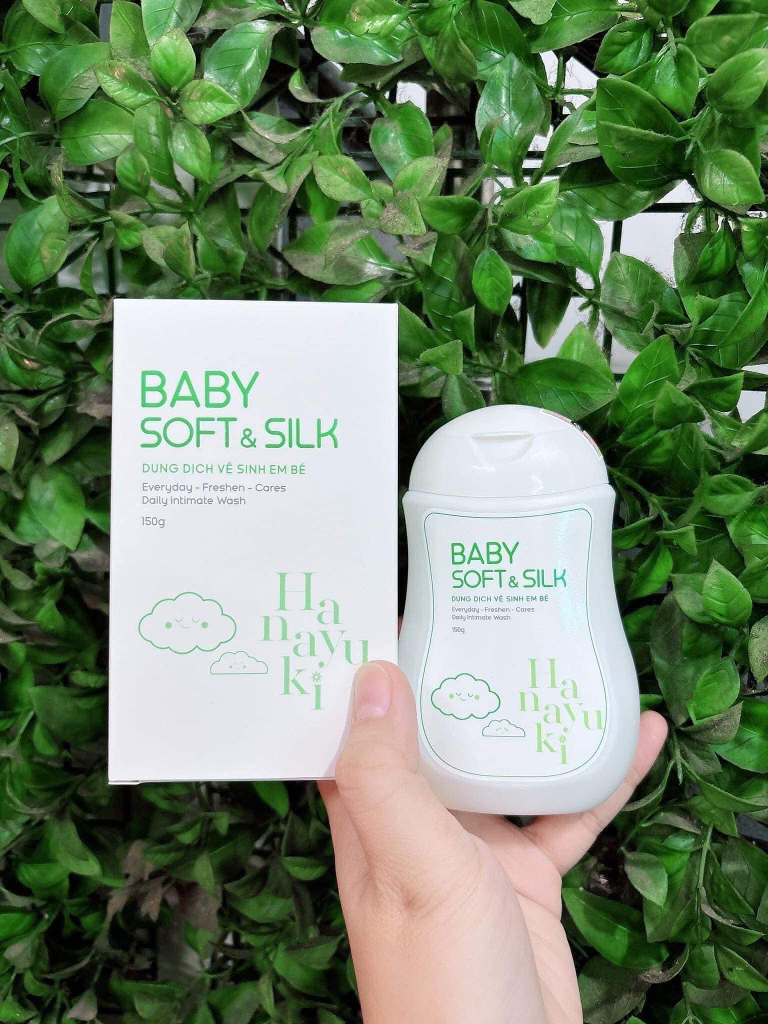 Dung Dịch Vệ Sinh Em Bé Baby Soft&Silk  Làm Sạch Dịu Nhẹ, Chăm Sóc Vùng Kín Hiệu Quả