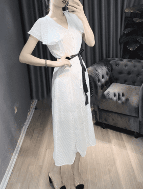 Đầm ren trắng tay bèo cột nơ
