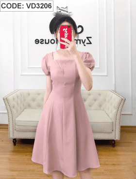 Đầm xòe màu hồng tay con( kèm phụ kiện)