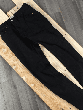 Sỉ quần jeans đen ống suông cá tính