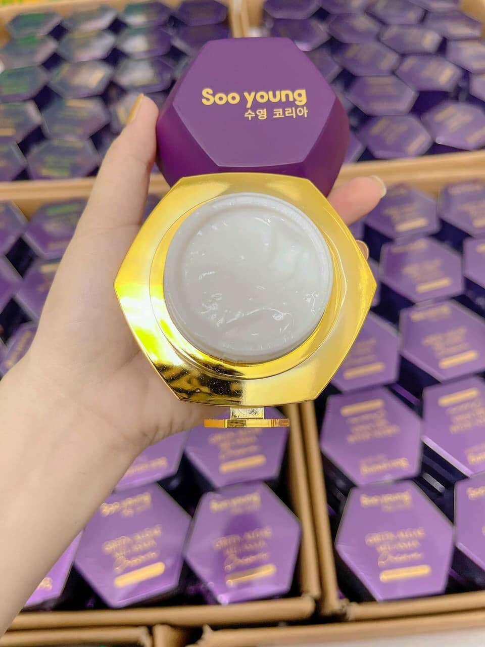 Tạm Biệt Nám Da Với Kem Face Tím Giảm Nám Melasma Soo Young