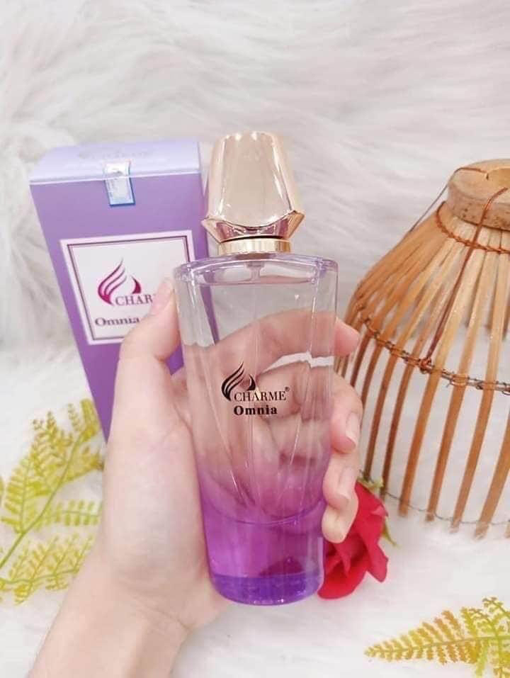 Charme Omina Crystal Loại nước hoa làm siêu lòng các quý cô ngay lần đầu test hương