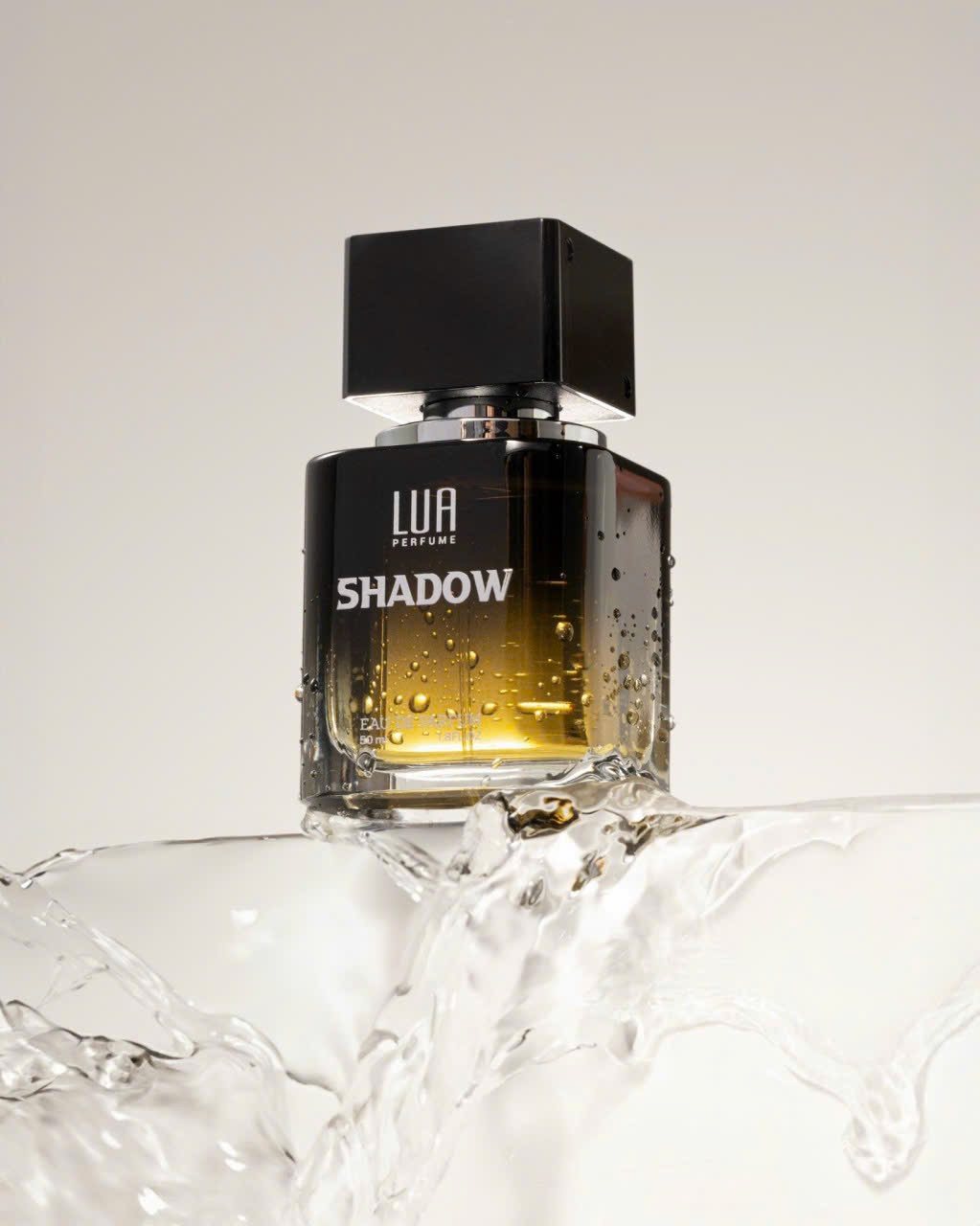 Shadow là hương thơm độc nhất vô nhị mang đến cho chủ nhân mình sự quyến rũ sang trọng đầy bí ẩn và cuốn hút.